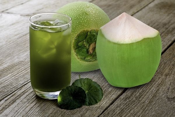 sinh tố rau má