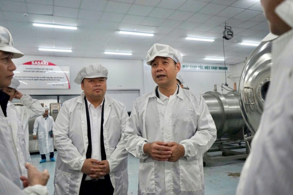 Đại diện SASAKI chia sẻ về giải pháp sấy lạnh tiết kiệm năng lượng, giữ trọn hương vị và dinh dưỡng tự nhiên của nông sản
