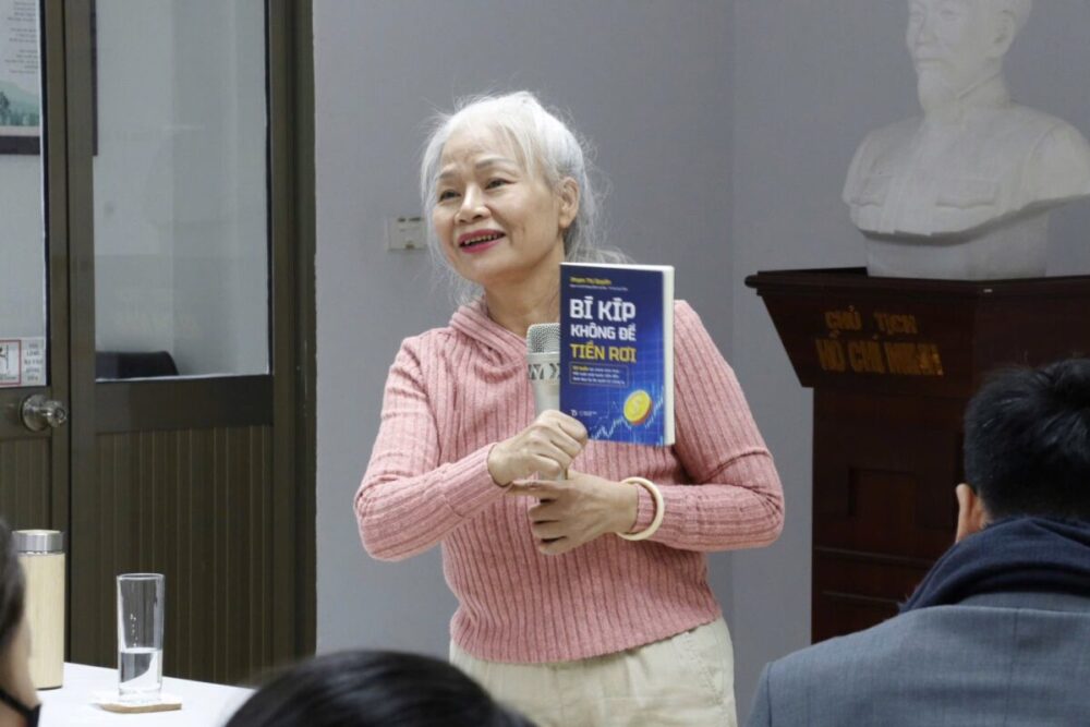 Bà Phạm Thị Quyên - Phó Trưởng phòng Thanh tra – Kiểm toán Nhà nước chia sẻ những kinh nghiệm thực tiễn về quản trị tài chính doanh nghiệp