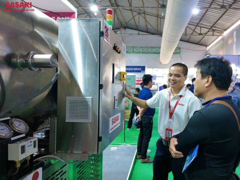 Máy sấy thăng hoa 1000kg chỉ cần 2-3 nhân công để vận hành