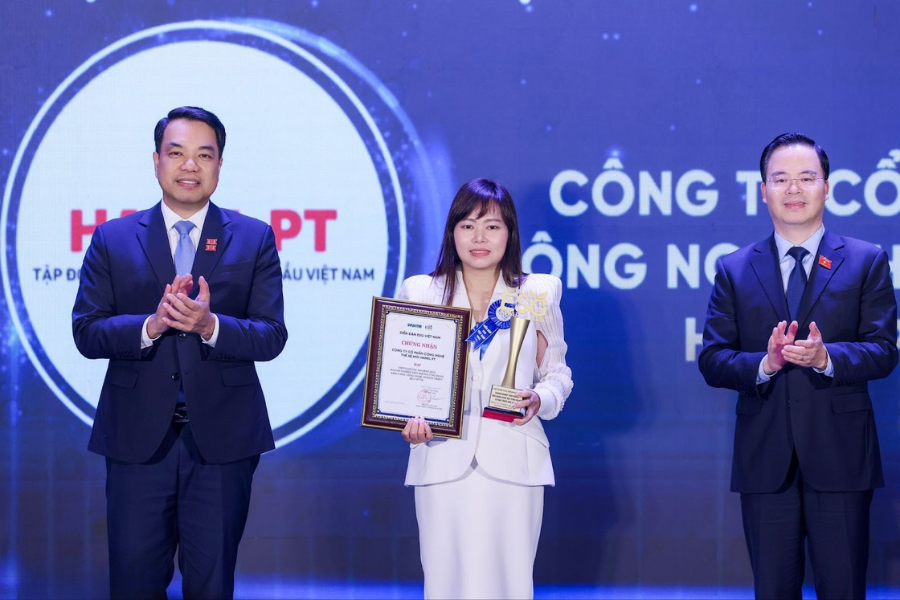 SASAKI vinh dự đạt TOP 5 doanh nghiệp ESG – Tiên phong khoa học công nghệ tại Vietnam ESG Awards 2025