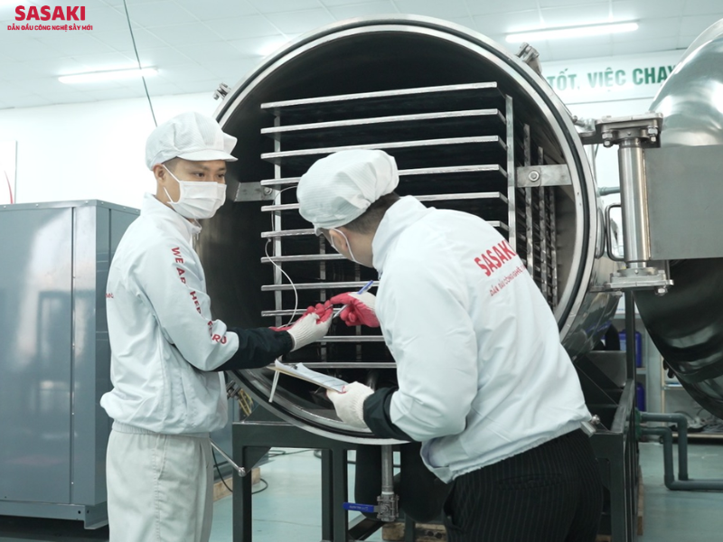 Máy sấy thăng hoa 50kg có thể xử lý xử lý 50kg nguyên liệu tươi/mẻ